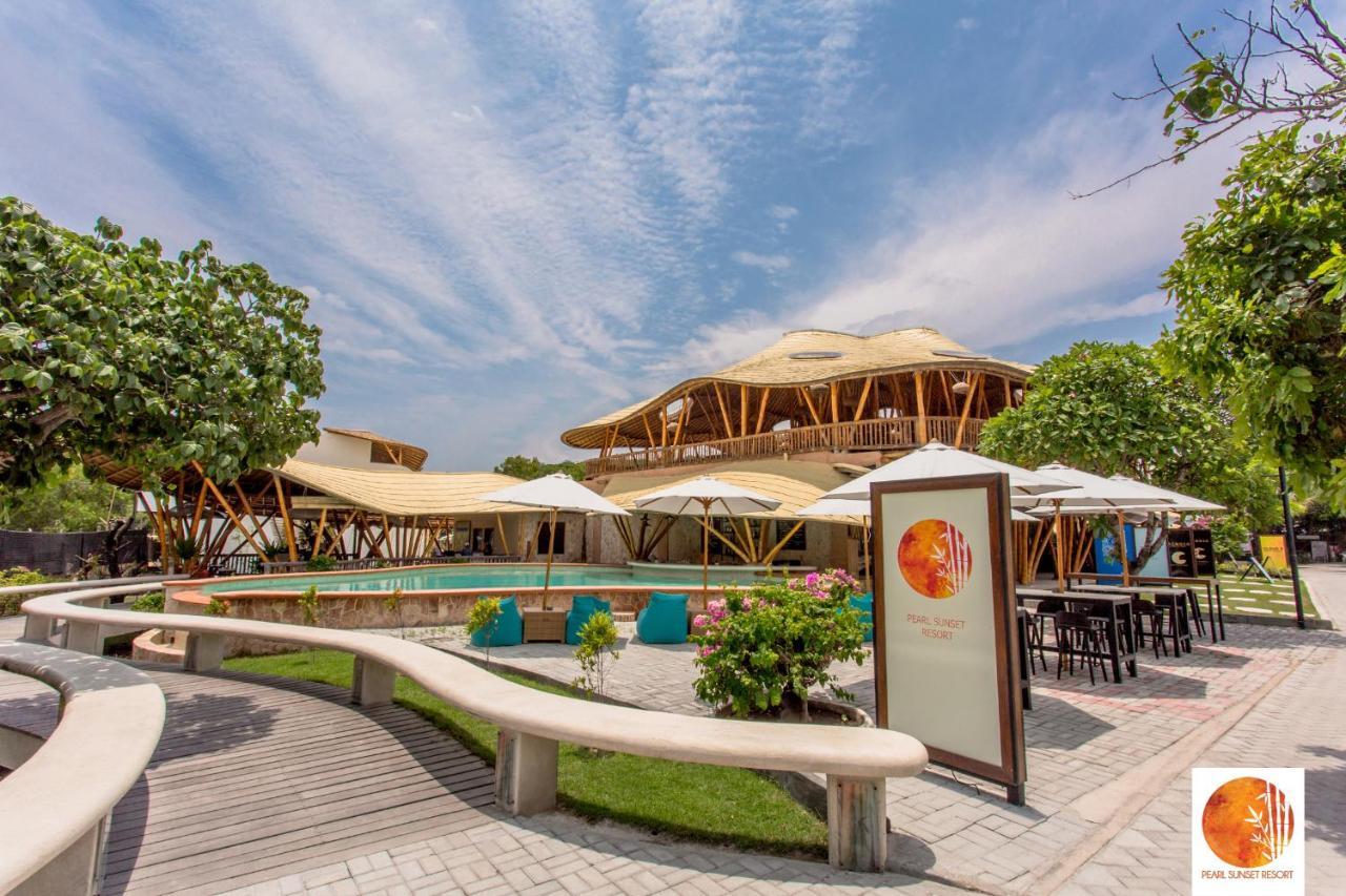 Pearl Sunset Resort Gili Trawangan Bagian luar foto